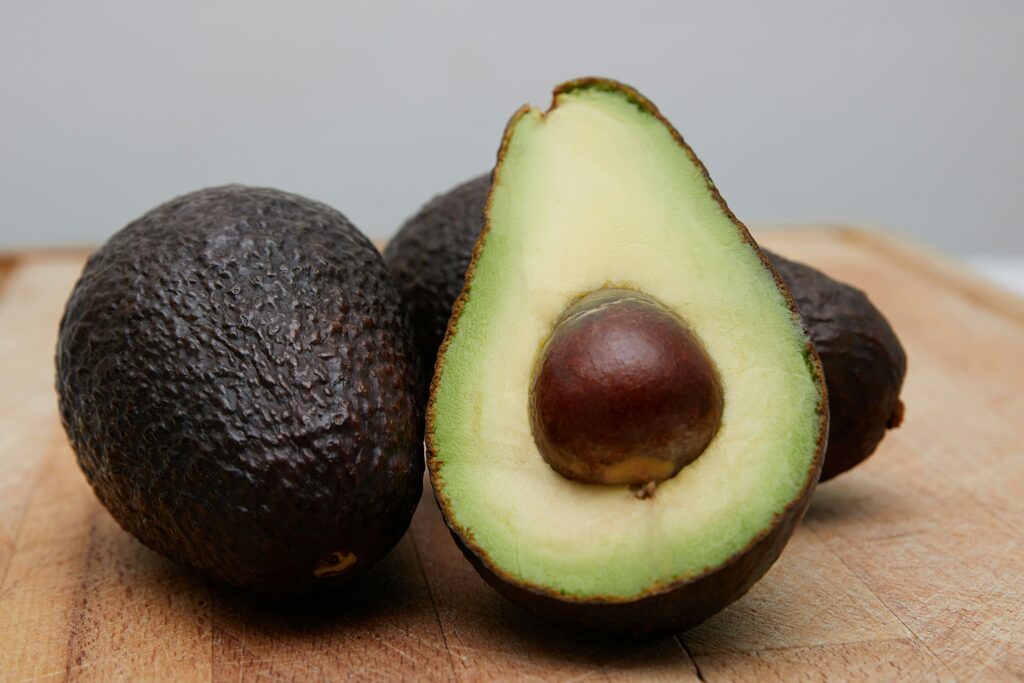 Avocado : Best Anti-Aging Foods for Youthful Skin